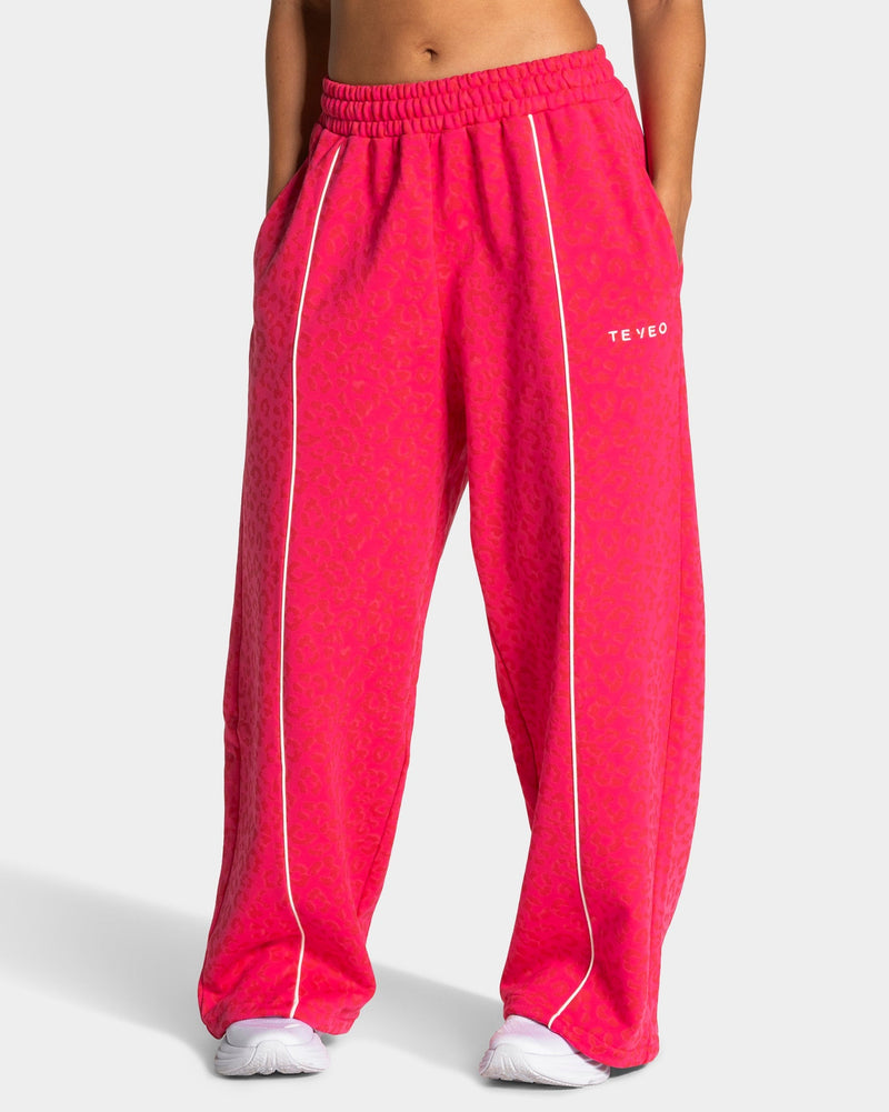 Contrastline Wide Leg Jogger "Leo Berry"