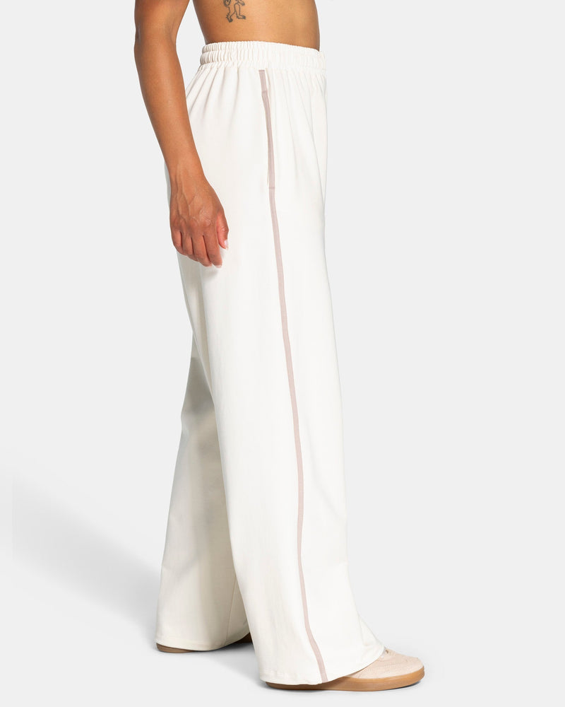 Soft Wide Leg Jogger Tall "Off White"