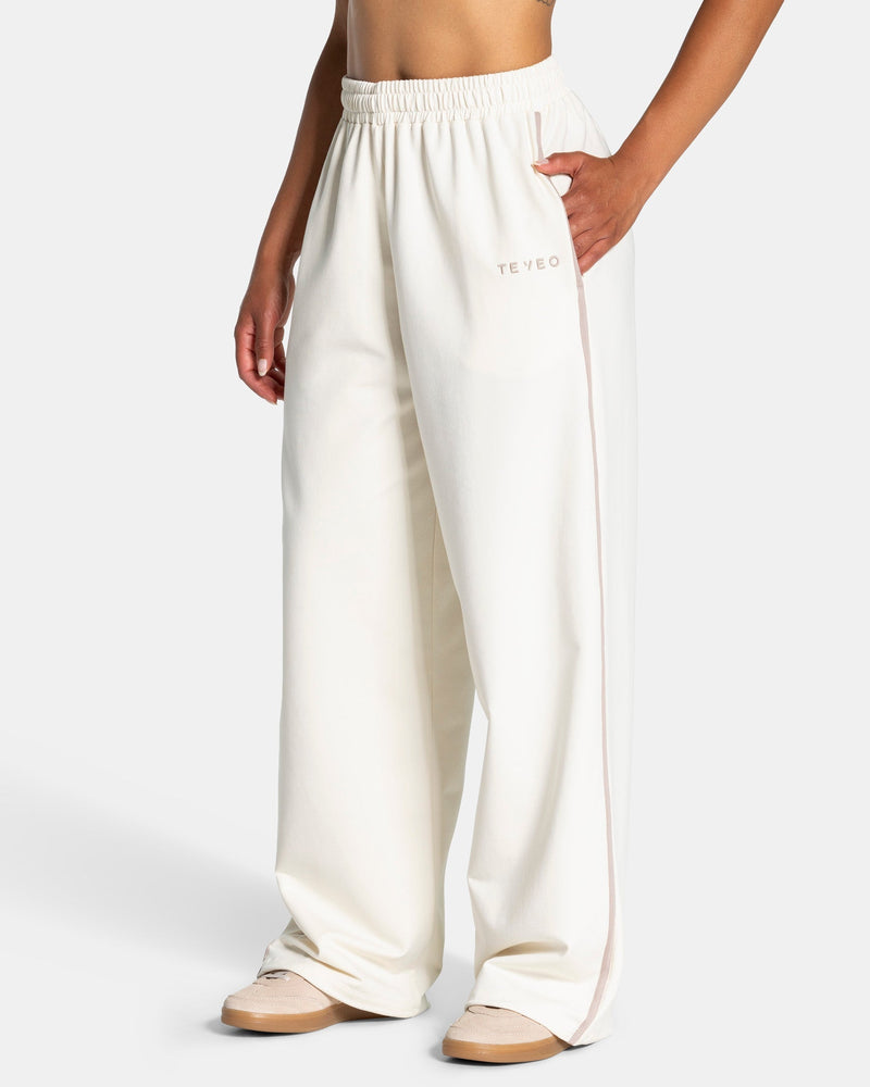 Soft Wide Leg Jogger Regular "Off White"