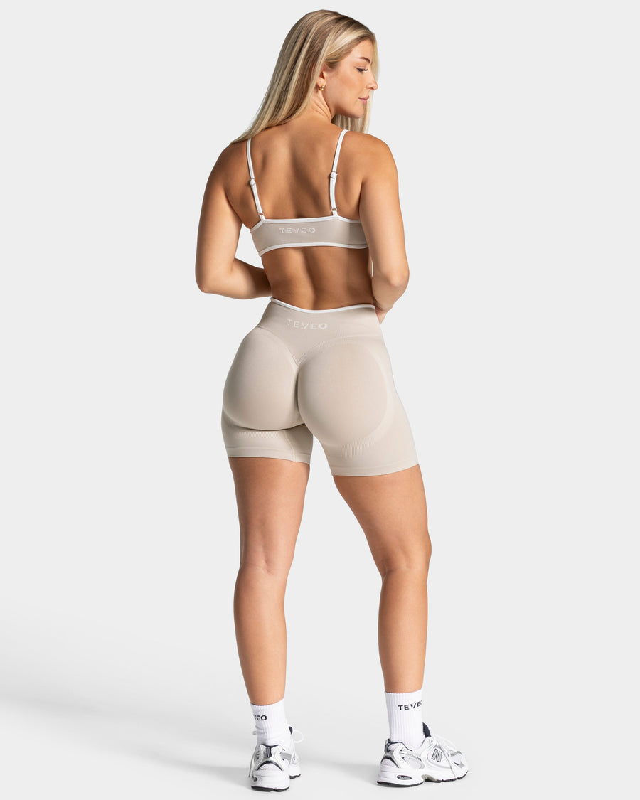 Contrastline Sculpt Scrunch Shorts "Cream"